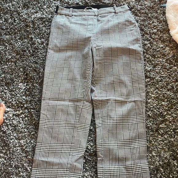 h&m size 4 black and white plaid crop trousers - Picture 2 of 3